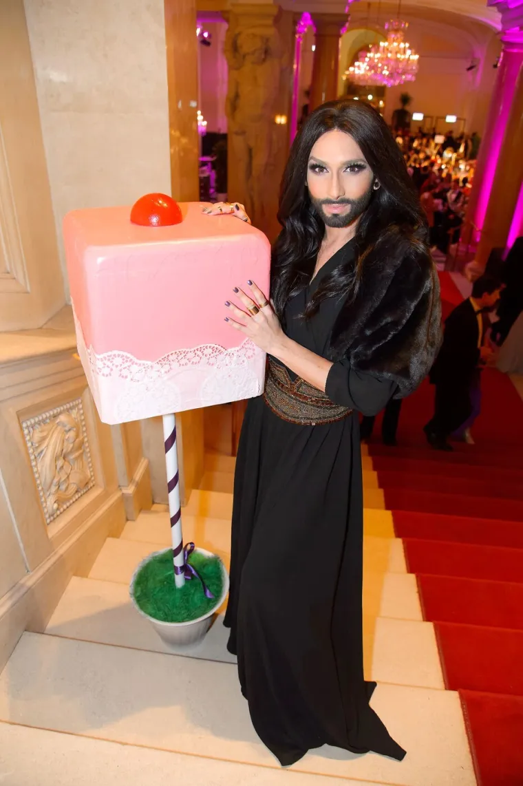 Bradata žena &scaron;okirala najnovijom odlukom: Ovako je Conchita izgleda prije nego se proslavila