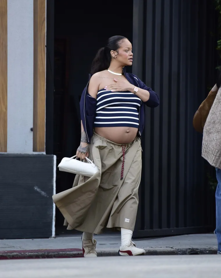 Rihanna nikad bolje nije izgledala: Trudnoća ne mora značiti odricanje od stila