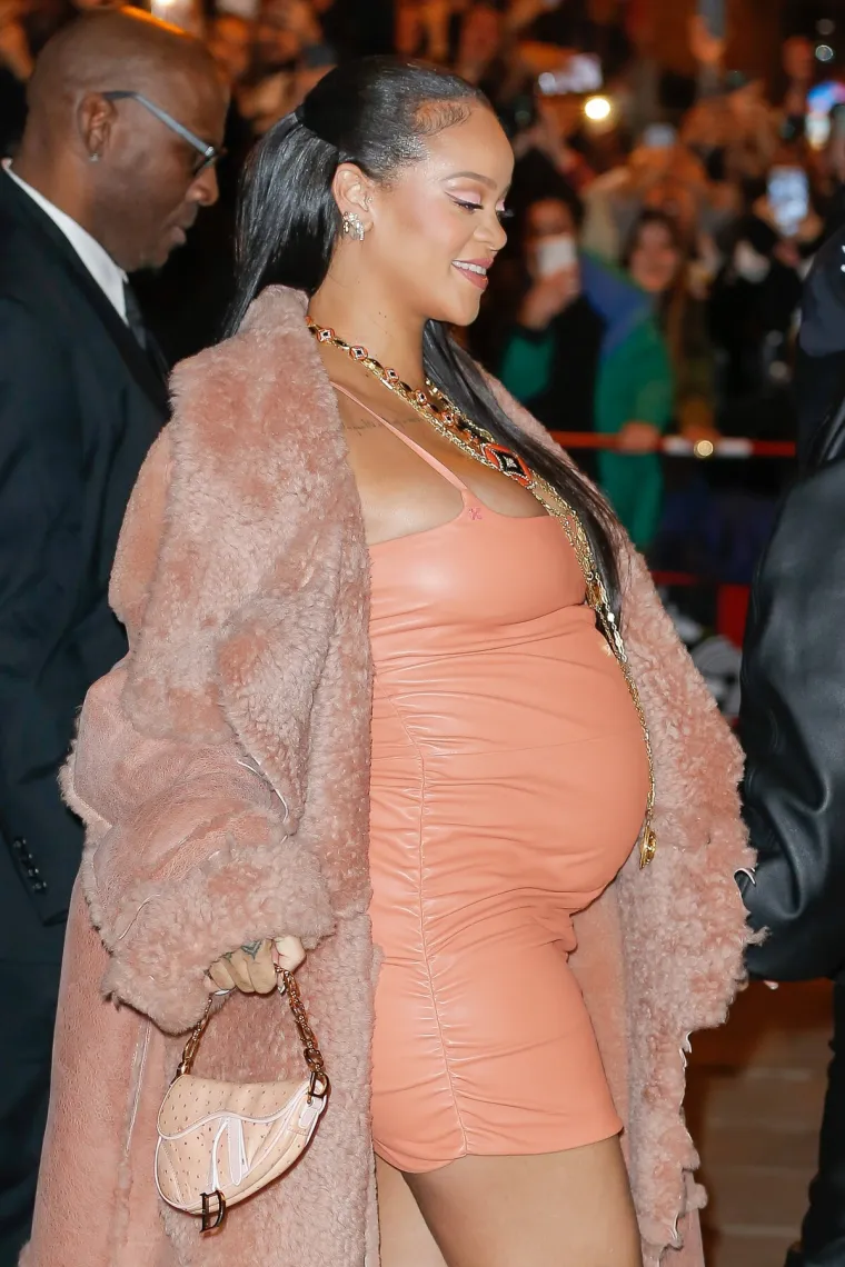 Rihanna nikad bolje nije izgledala: Trudnoća ne mora značiti odricanje od stila