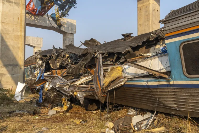 Stravični prizori tragedije: Vlak zdrobljen, a najmanje 32 osobe poginule