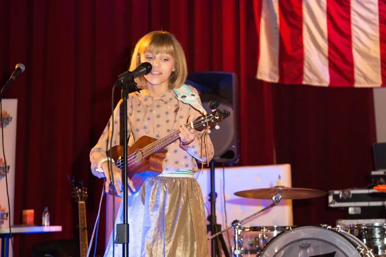 Kao djevojčica hrapavog glasa s ukuleleom osvojila je svijet: Ovako sada izgleda