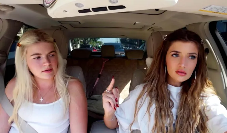 Starija kći Charlieja Sheena progovorila o zahvatima i mlađoj sestri: 'Hoda s mojim biv&scaron;im!'