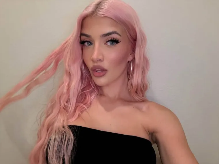 Starija kći Charlieja Sheena progovorila o zahvatima i mlađoj sestri: 'Hoda s mojim biv&scaron;im!'