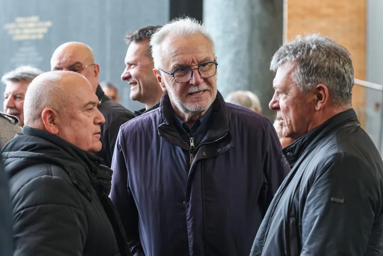 Posljednji ispraćaj zagrebačke legende: Tomislav Svetina prvi puta u javnosti nakon ostavke