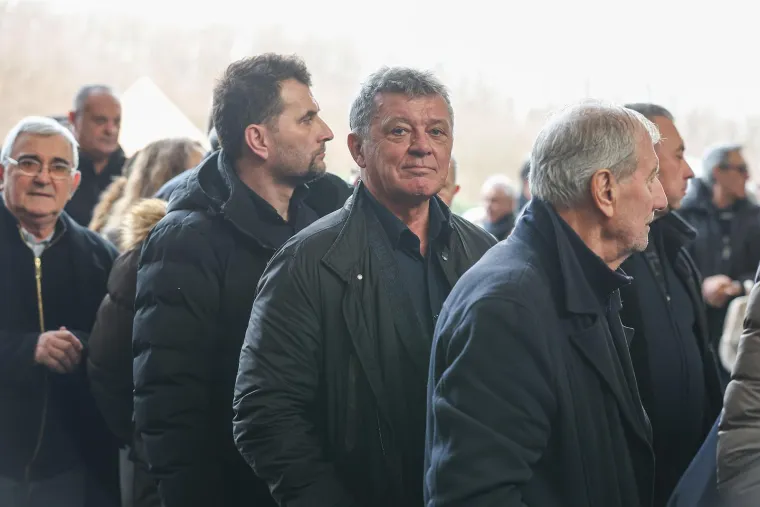 Posljednji ispraćaj zagrebačke legende: Tomislav Svetina prvi puta u javnosti nakon ostavke