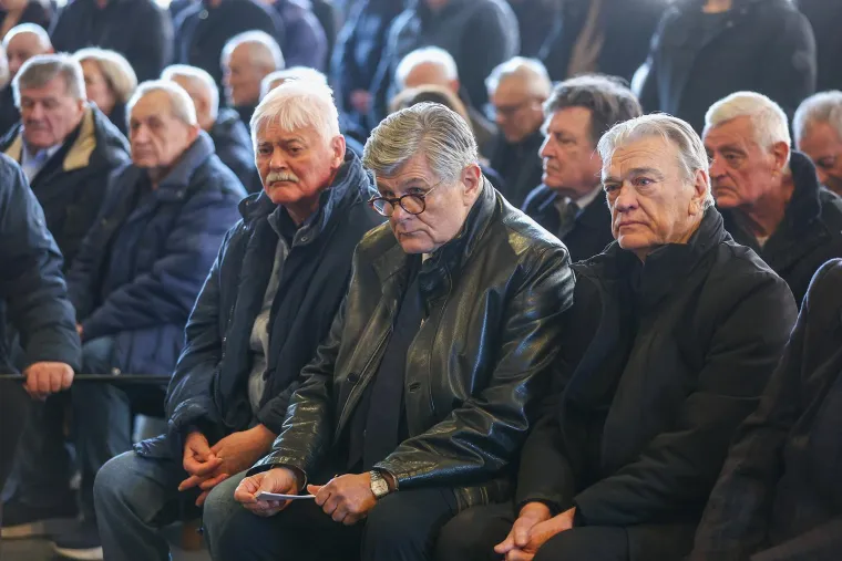 Posljednji ispraćaj zagrebačke legende: Tomislav Svetina prvi puta u javnosti nakon ostavke