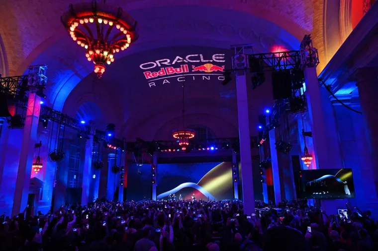 Predstavljen prvi bolid Formule 1 za novu sezonu! Jedan detalj sve odu&scaron;evio: Ulazimo u novu eru