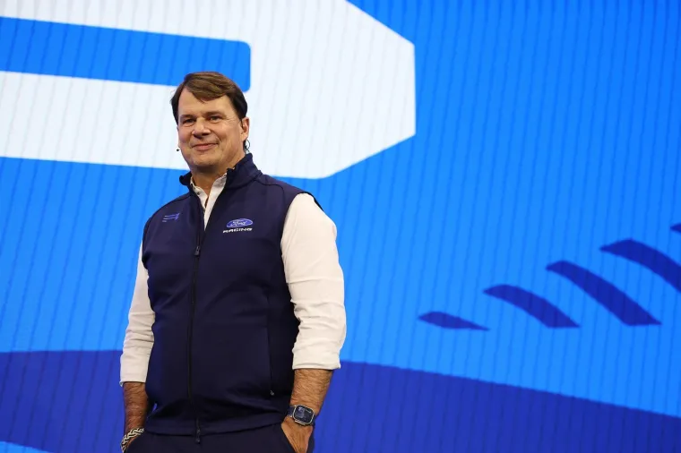 Predstavljen prvi bolid Formule 1 za novu sezonu! Jedan detalj sve odu&scaron;evio: Ulazimo u novu eru