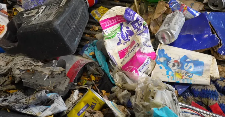 Ostavio je dobar posao i okrenuo se nečemu od čega se svima diže želudac: Sada zarađuje masne novce