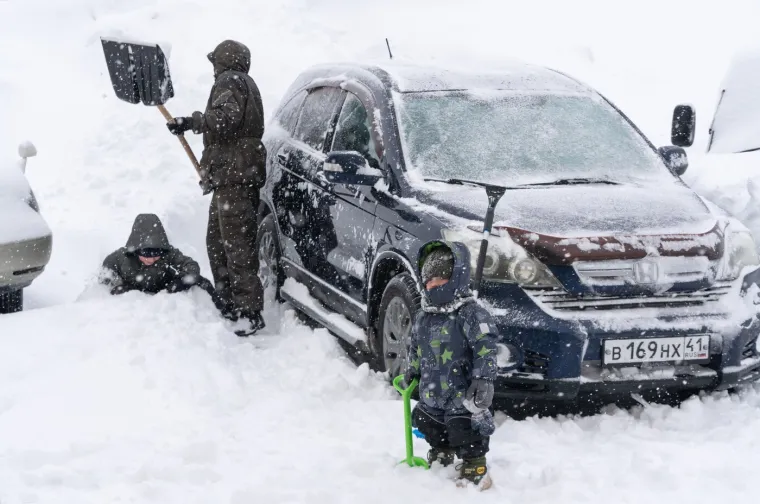 'Snježna apokalipsa' ih je paralizirala: Ljudi živi zatrpani pod snijegom