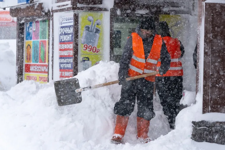 'Snježna apokalipsa' ih je paralizirala: Ljudi živi zatrpani pod snijegom