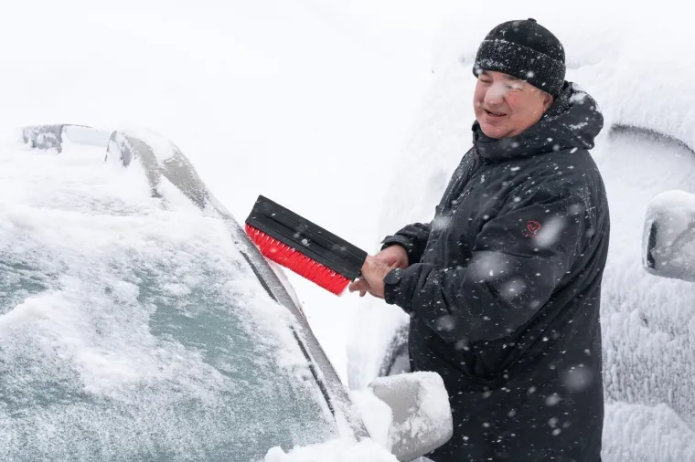 'Snježna apokalipsa' ih je paralizirala: Ljudi živi zatrpani pod snijegom