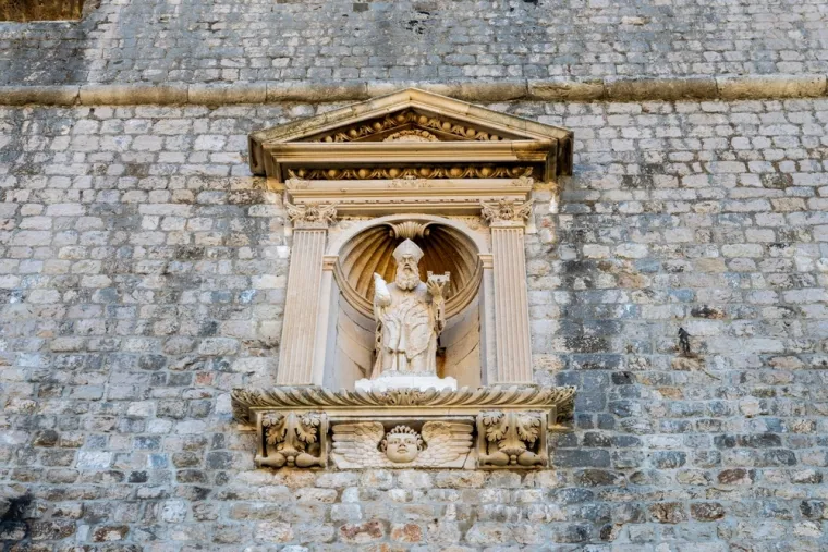 Mnogi ih 'zovu' kad su u nevolji: Priče o četrnaest svetih pomoćnika i danas fasciniraju