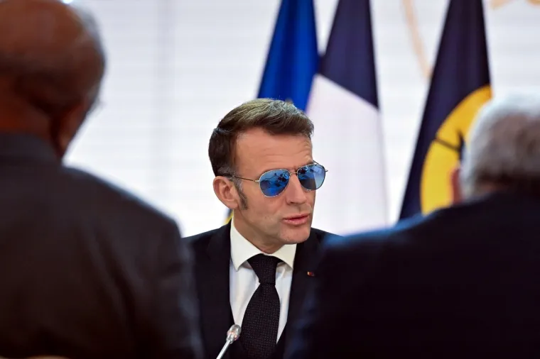 Jesmo li ikad imali ovakvu scenu? Macron &scaron;okirao izgledom u Elizejskoj palači