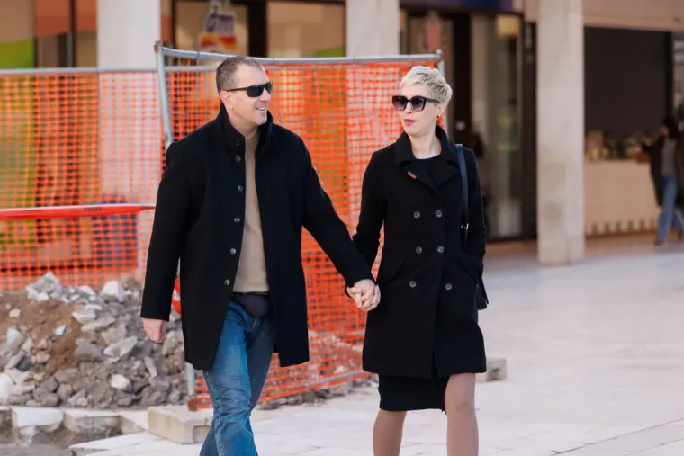 Za ovim nogama se okrenula cijela Kalelarga: Zadrani nisu skidali pogled s crnke u crvenom