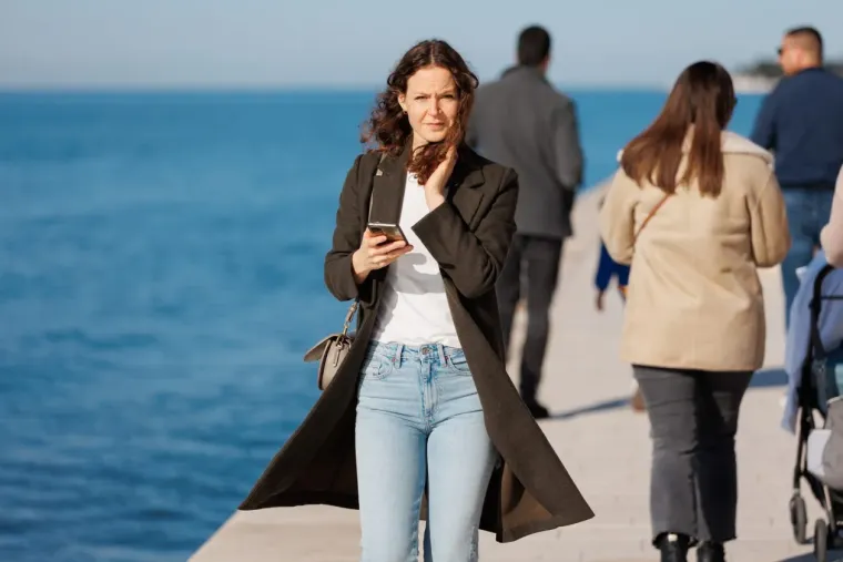 Za ovim nogama se okrenula cijela Kalelarga: Zadrani nisu skidali pogled s crnke u crvenom