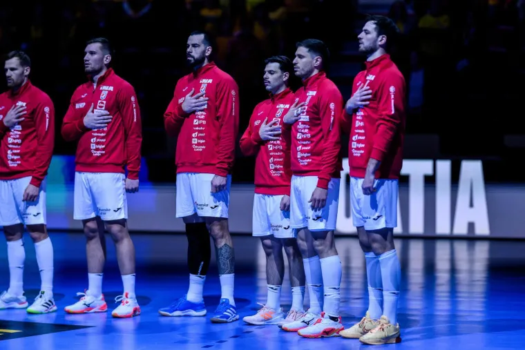 Od tuge i očaja do velike euforije: Evo kako su hrvatski navijači okupirali Malmo Arenu