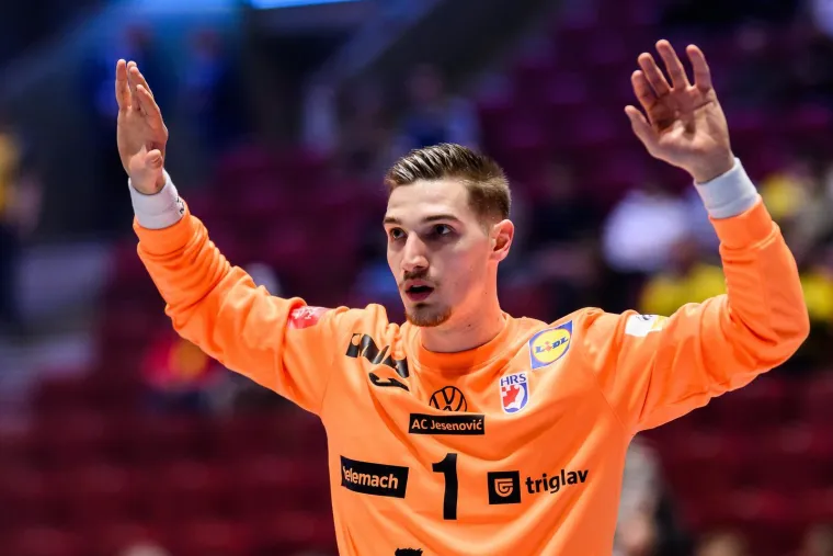 Od tuge i očaja do velike euforije: Evo kako su hrvatski navijači okupirali Malmo Arenu