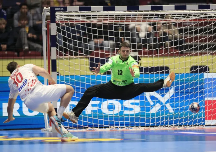 Od tuge i očaja do velike euforije: Evo kako su hrvatski navijači okupirali Malmo Arenu