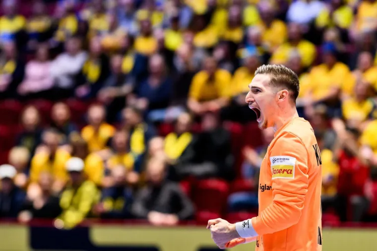 Od tuge i očaja do velike euforije: Evo kako su hrvatski navijači okupirali Malmo Arenu