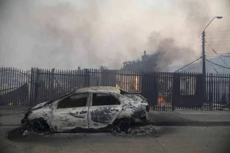Progla&scaron;eno stanje katastrofe! Plamen guta sve pred sobom, broj mrtvih raste, tisuće bez domova