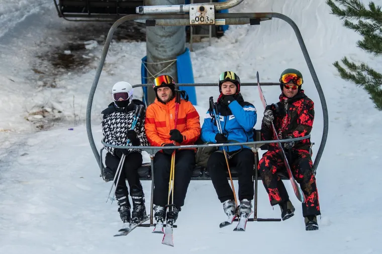 Dosta je mora, ajmo na snijeg! Dalmatinci 'okupirali' Kupres, pogledajte fotografije