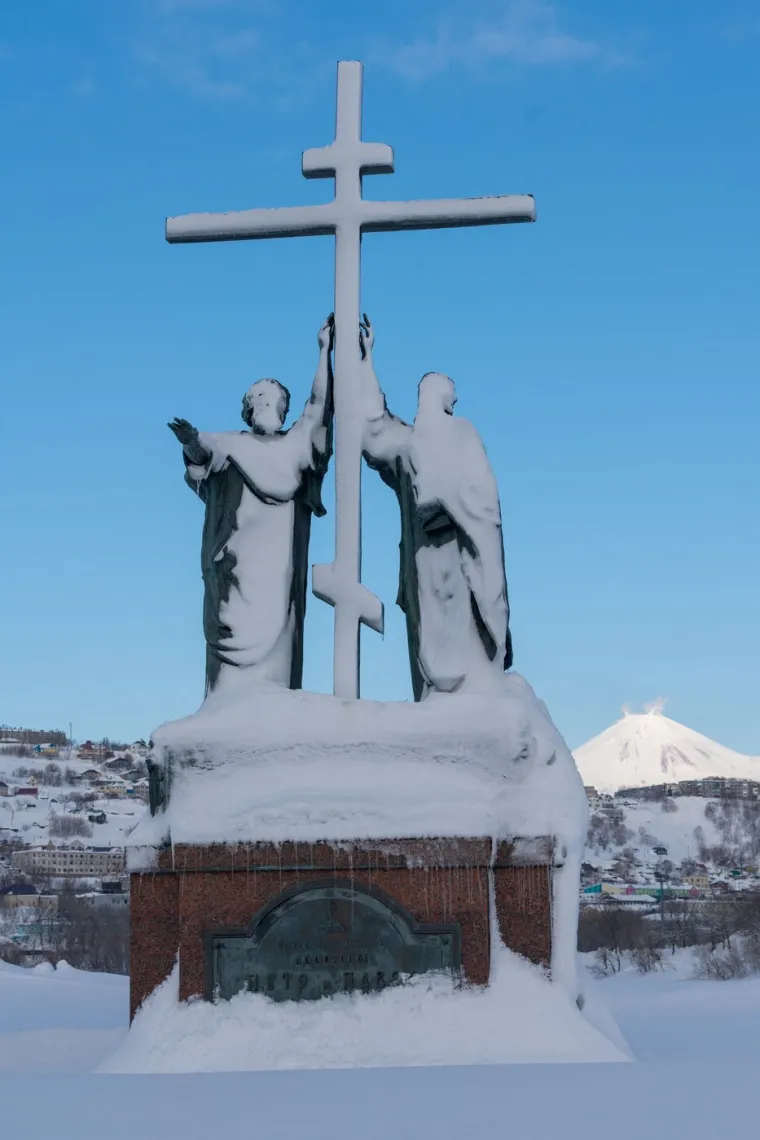 Snijeg im je zatrpao automobile i ulaze u zgrade: Ovako nije bilo zadnjih 60 godina