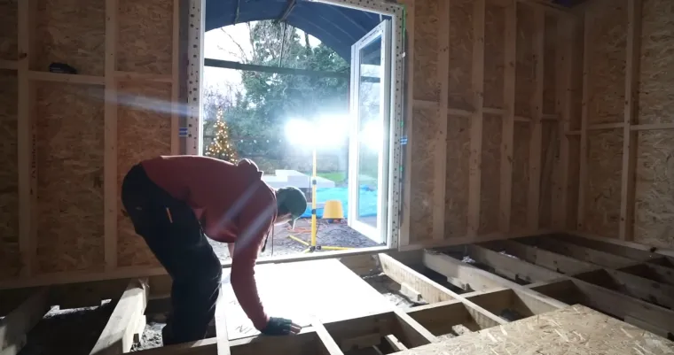 Od stare, napu&scaron;tene i uru&scaron;ene &scaron;tale stvorili su moderan dom iz snova