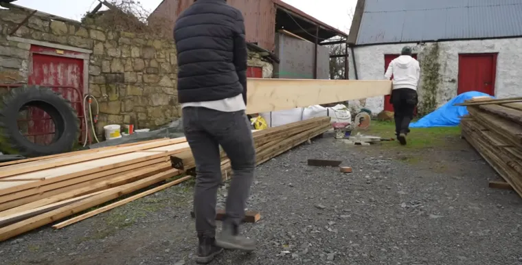 Od stare, napu&scaron;tene i uru&scaron;ene &scaron;tale stvorili su moderan dom iz snova