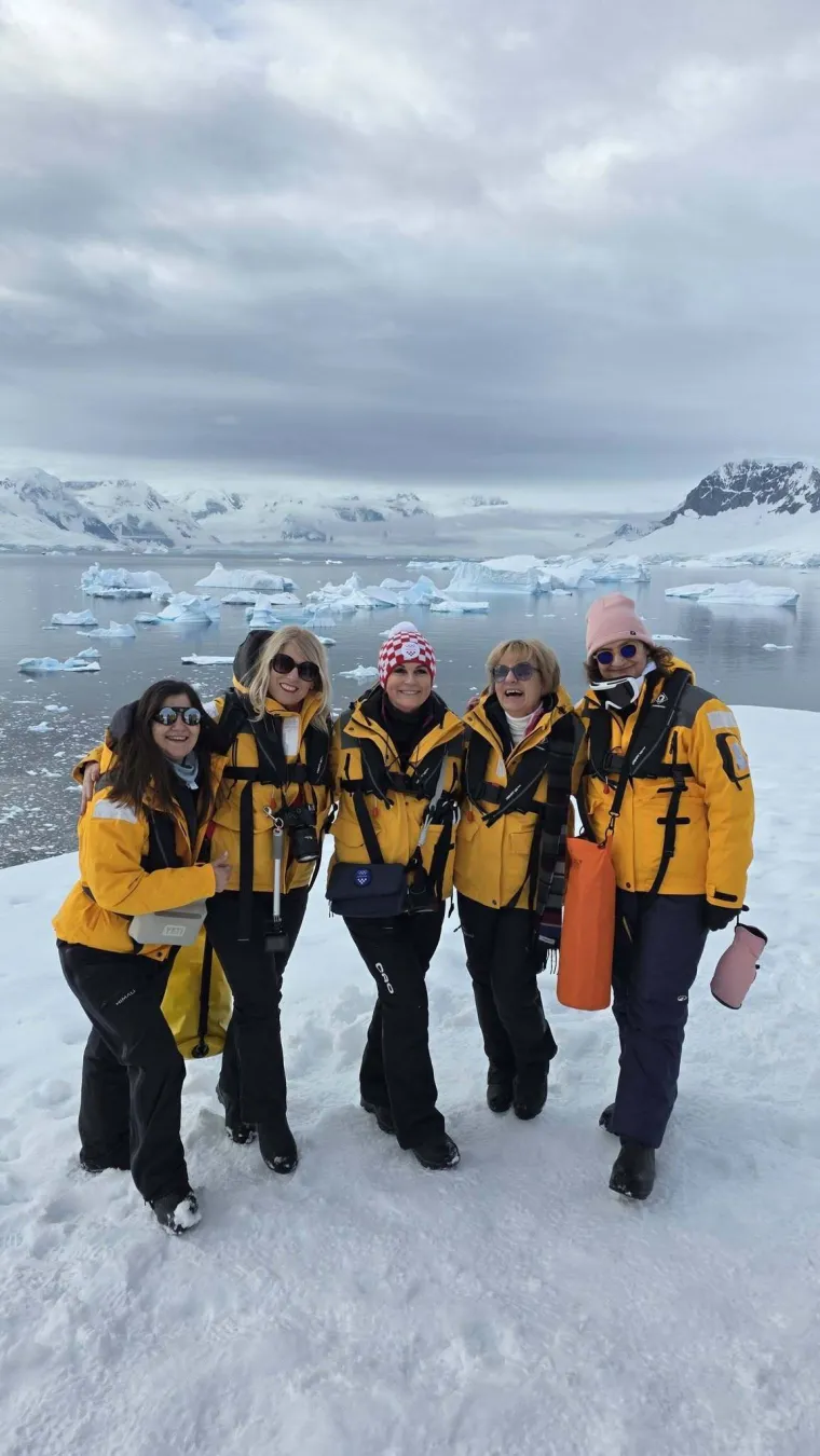 Ovako Kolinda uživa na Antarktici, na&scaron; poznati putopisac objavio prizore koji ostavljaju bez daha