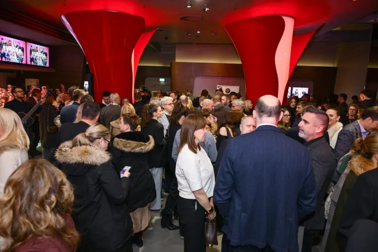 Severina, Meri Golda&scaron;ić, Marko Vuletić sa suprugom Bogoljubom: Pogledajte koga sve zanima 'Svadba'