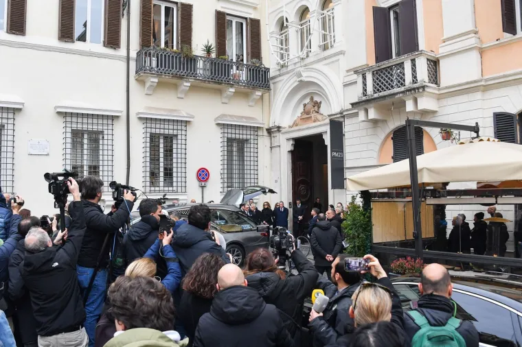 Italija tuguje: Suze na licima prijatelja i fanova Valentina Garavanija obi&scaron;le su svijet