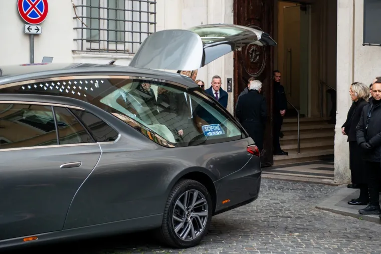 Italija tuguje: Suze na licima prijatelja i fanova Valentina Garavanija obi&scaron;le su svijet