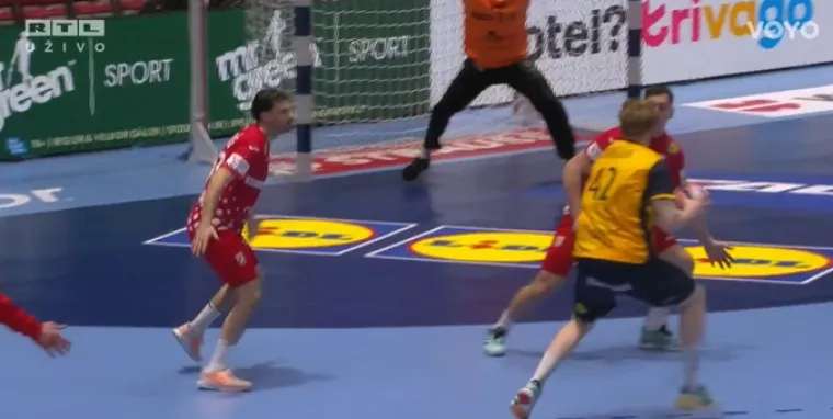 Trenutak Sigurdssonovog ludila: 'Podemonio' je i napao &Scaron;veđana! Imao je dobar razlog