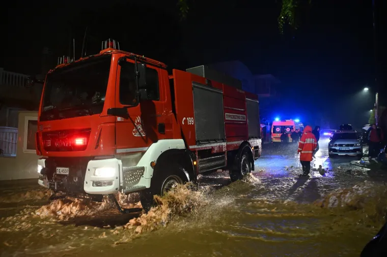 Poharala ih razorna oluja: Nevrijeme odnijelo dva života, ulice izgledaju zastra&scaron;ujuće