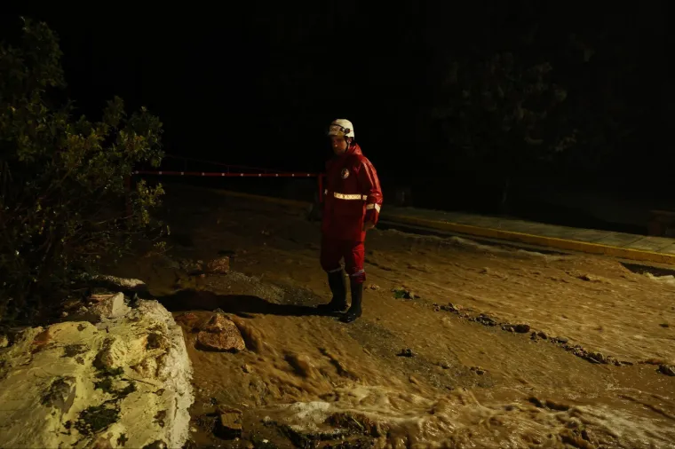 Poharala ih razorna oluja: Nevrijeme odnijelo dva života, ulice izgledaju zastra&scaron;ujuće