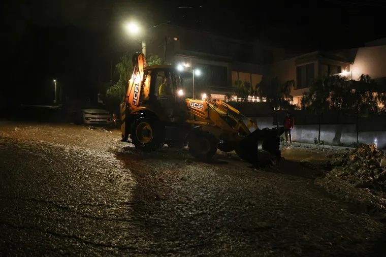 Poharala ih razorna oluja: Nevrijeme odnijelo dva života, ulice izgledaju zastra&scaron;ujuće