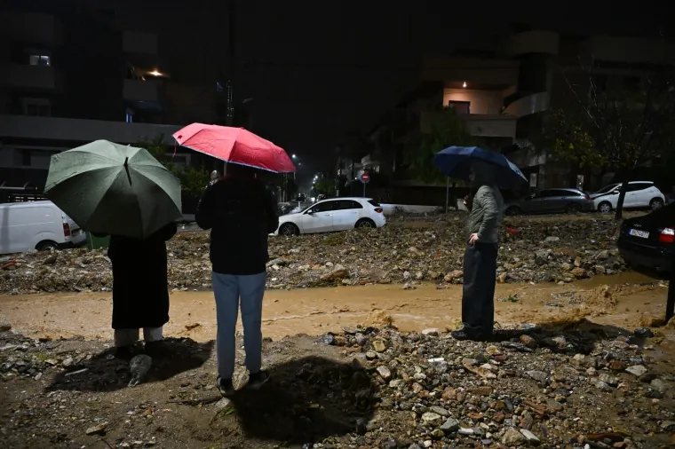 Poharala ih razorna oluja: Nevrijeme odnijelo dva života, ulice izgledaju zastra&scaron;ujuće