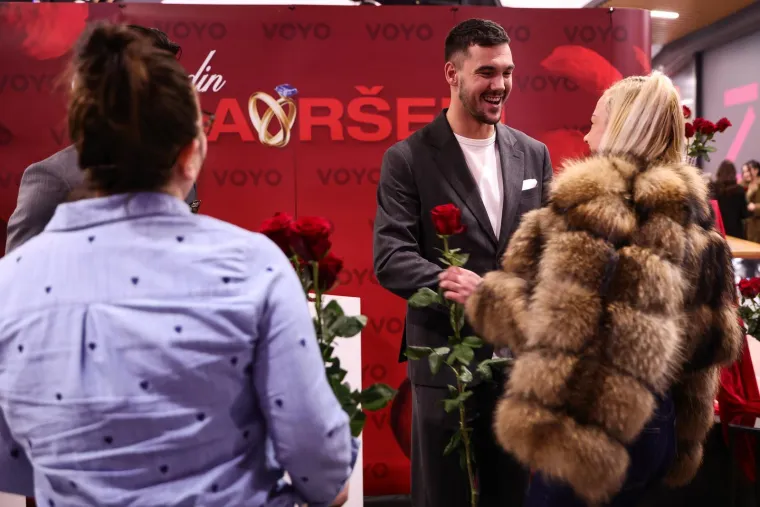 Emocije na maksimumu: Karlo i Petar osvojili fanove na ekskluzivnoj premijeri, tu je i &Scaron;ime Elez