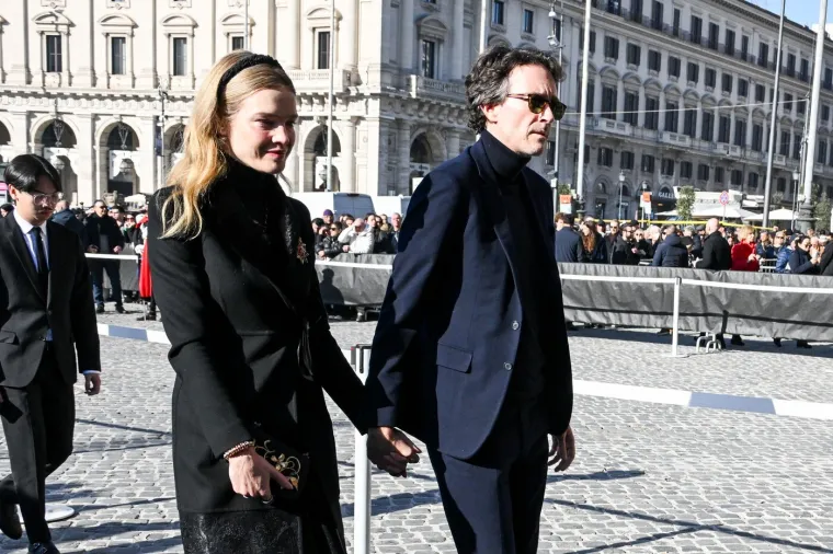 Elita se okupila u Rimu: Pogledajte tko se sve do&scaron;ao oprostiti od Valentina Garavanija