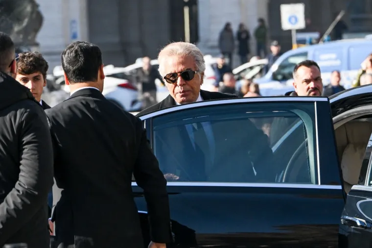 Elita se okupila u Rimu: Pogledajte tko se sve do&scaron;ao oprostiti od Valentina Garavanija