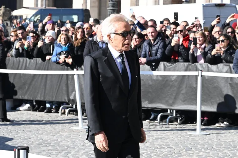 Elita se okupila u Rimu: Pogledajte tko se sve do&scaron;ao oprostiti od Valentina Garavanija