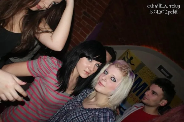 Kakva nostalgija! Pogledajte ludu atmosferu na tulumu prije 14 godina