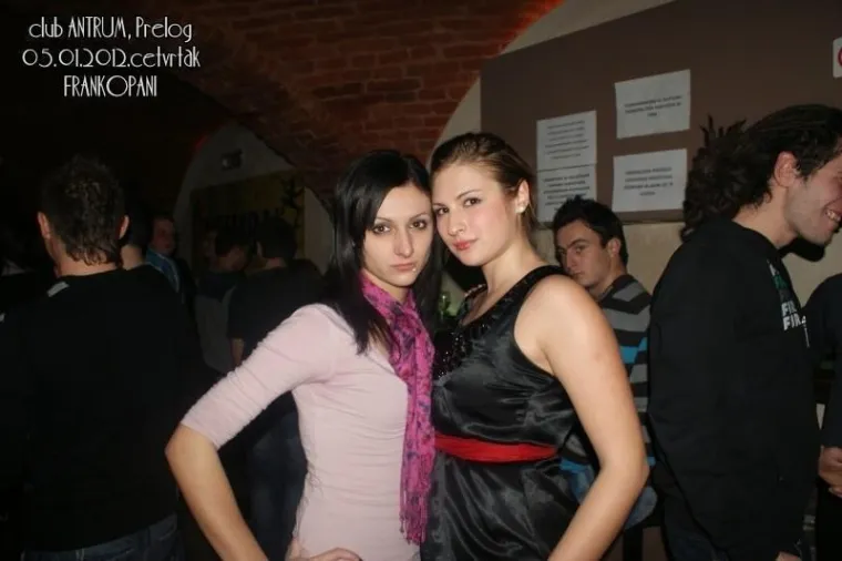 Kakva nostalgija! Pogledajte ludu atmosferu na tulumu prije 14 godina