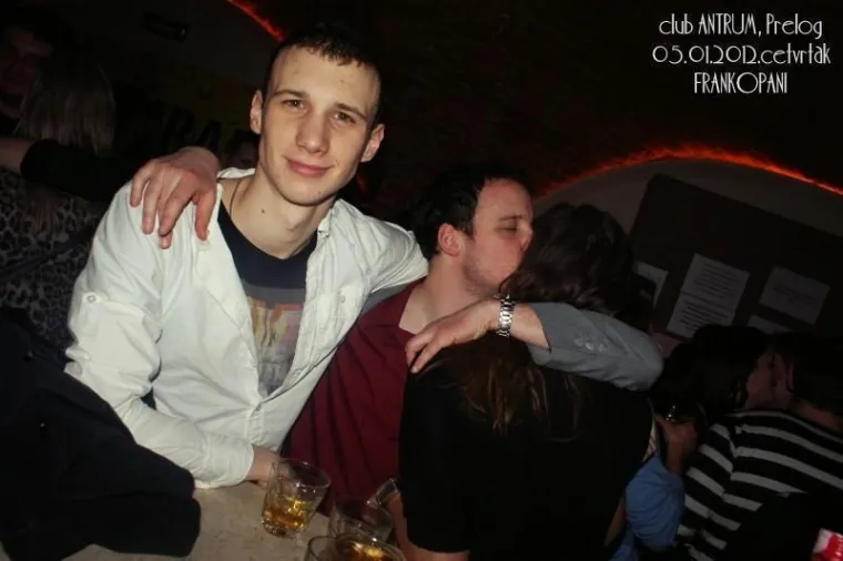 Kakva nostalgija! Pogledajte ludu atmosferu na tulumu prije 14 godina