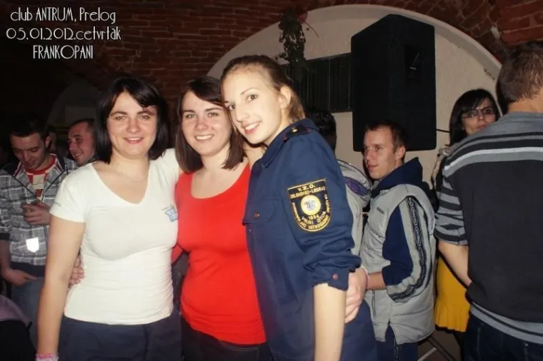 Kakva nostalgija! Pogledajte ludu atmosferu na tulumu prije 14 godina