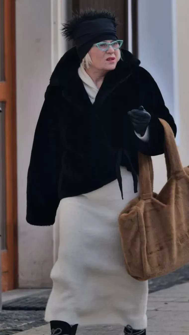 Smeđi kaput kojeg nitko nije mogao ignorirati: Pogledajte tko je sve ukrasio čakovečku &scaron;picu