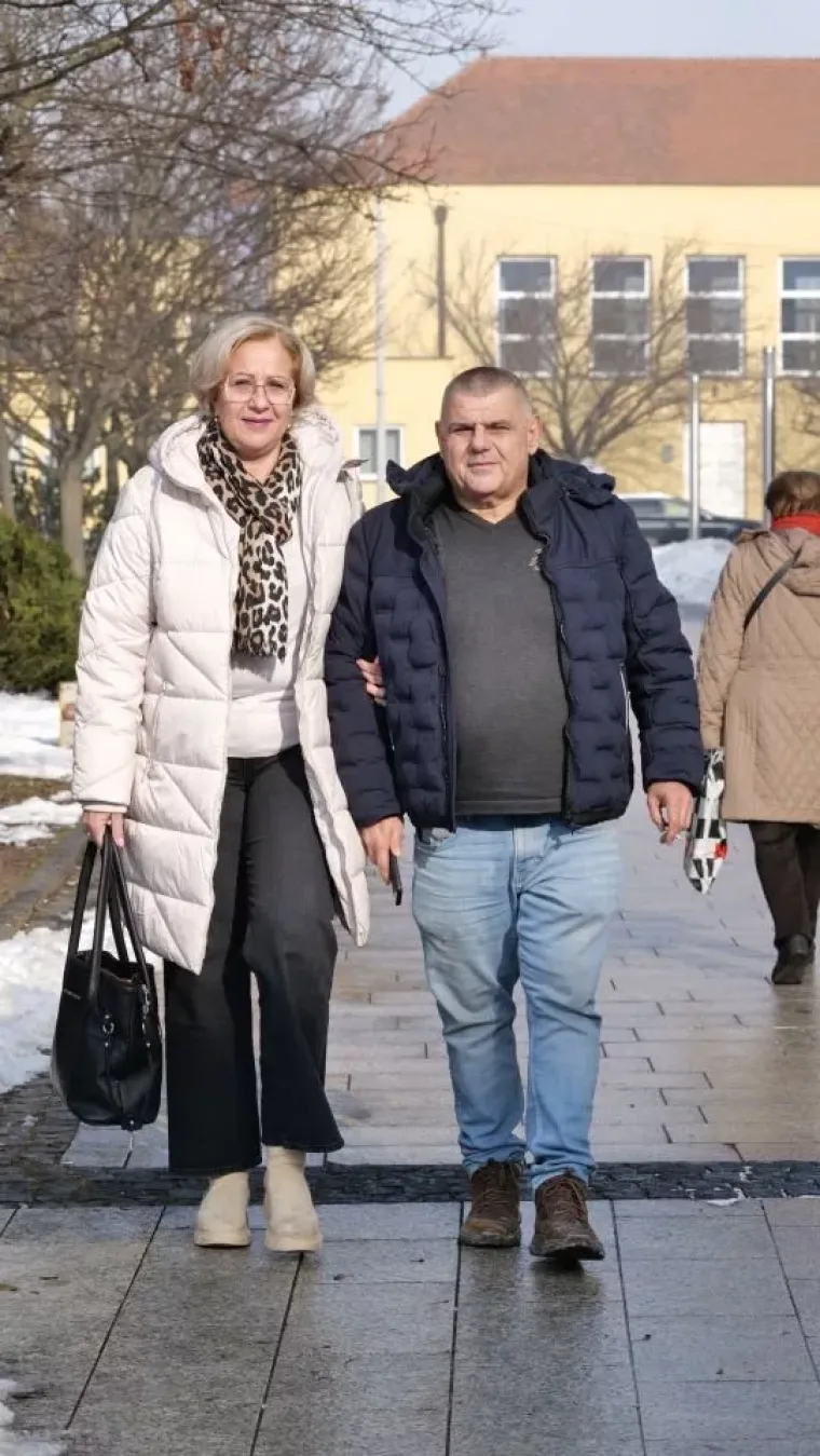 Smeđi kaput kojeg nitko nije mogao ignorirati: Pogledajte tko je sve ukrasio čakovečku &scaron;picu