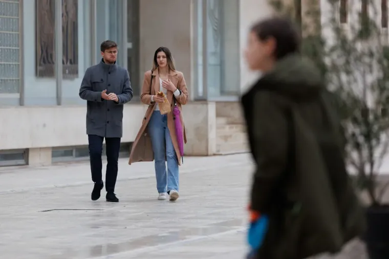 Prekrasne Zadranke zapalile &scaron;picu, ali svi su ipak gledali u tipa bez majice