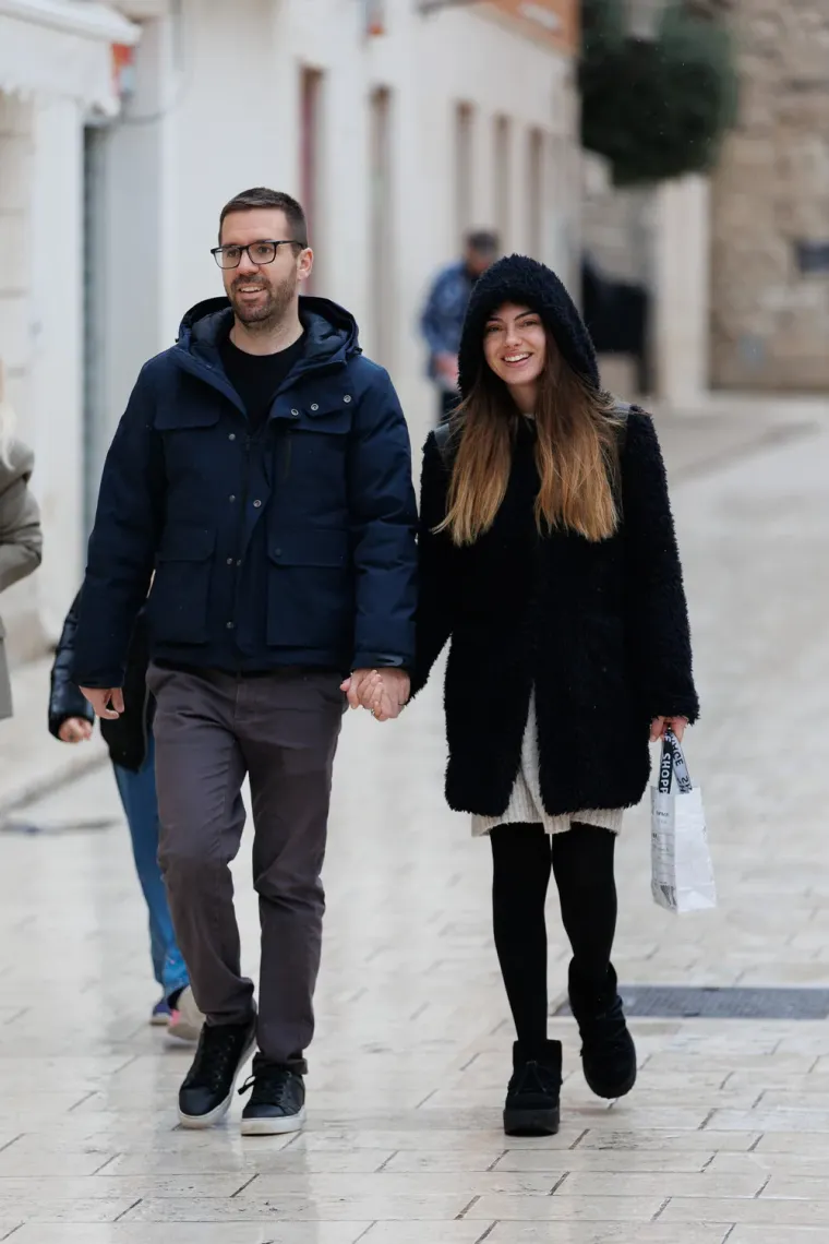 Prekrasne Zadranke zapalile &scaron;picu, ali svi su ipak gledali u tipa bez majice